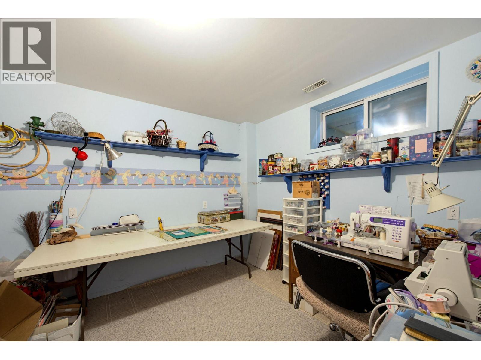 4341 Dunsmuir Road Road - 22