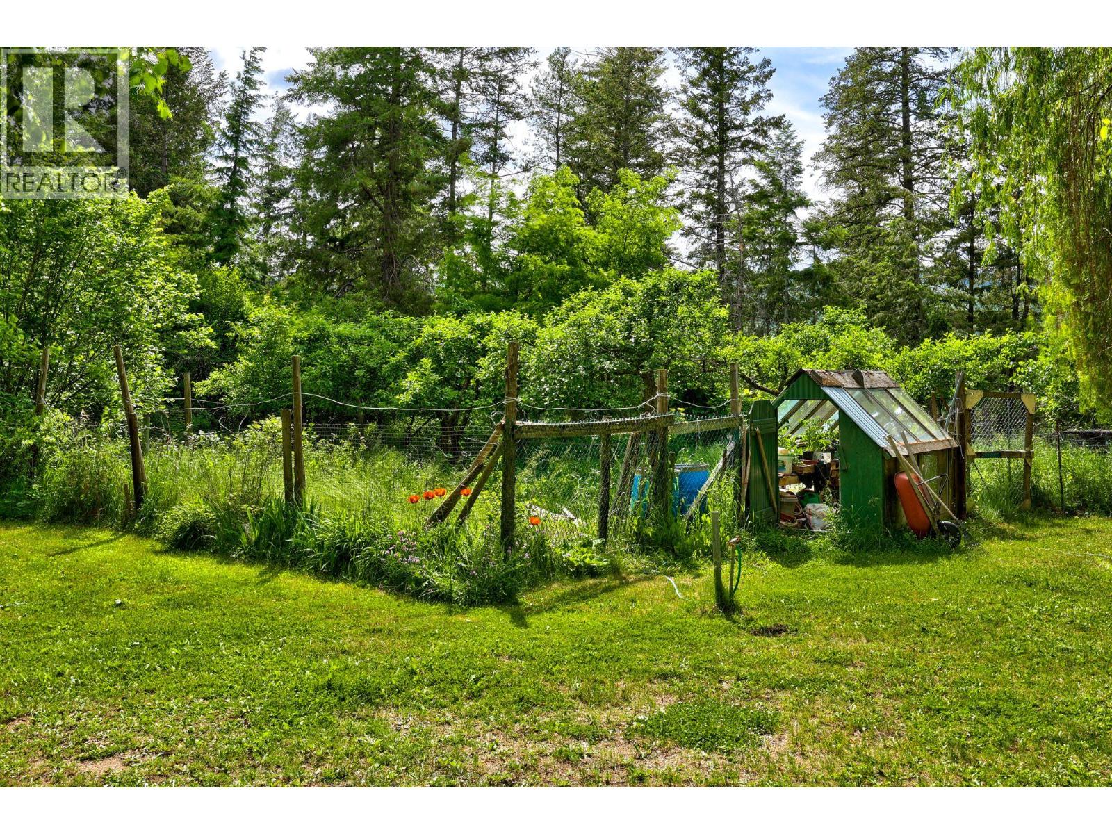 4341 Dunsmuir Road Road - 33