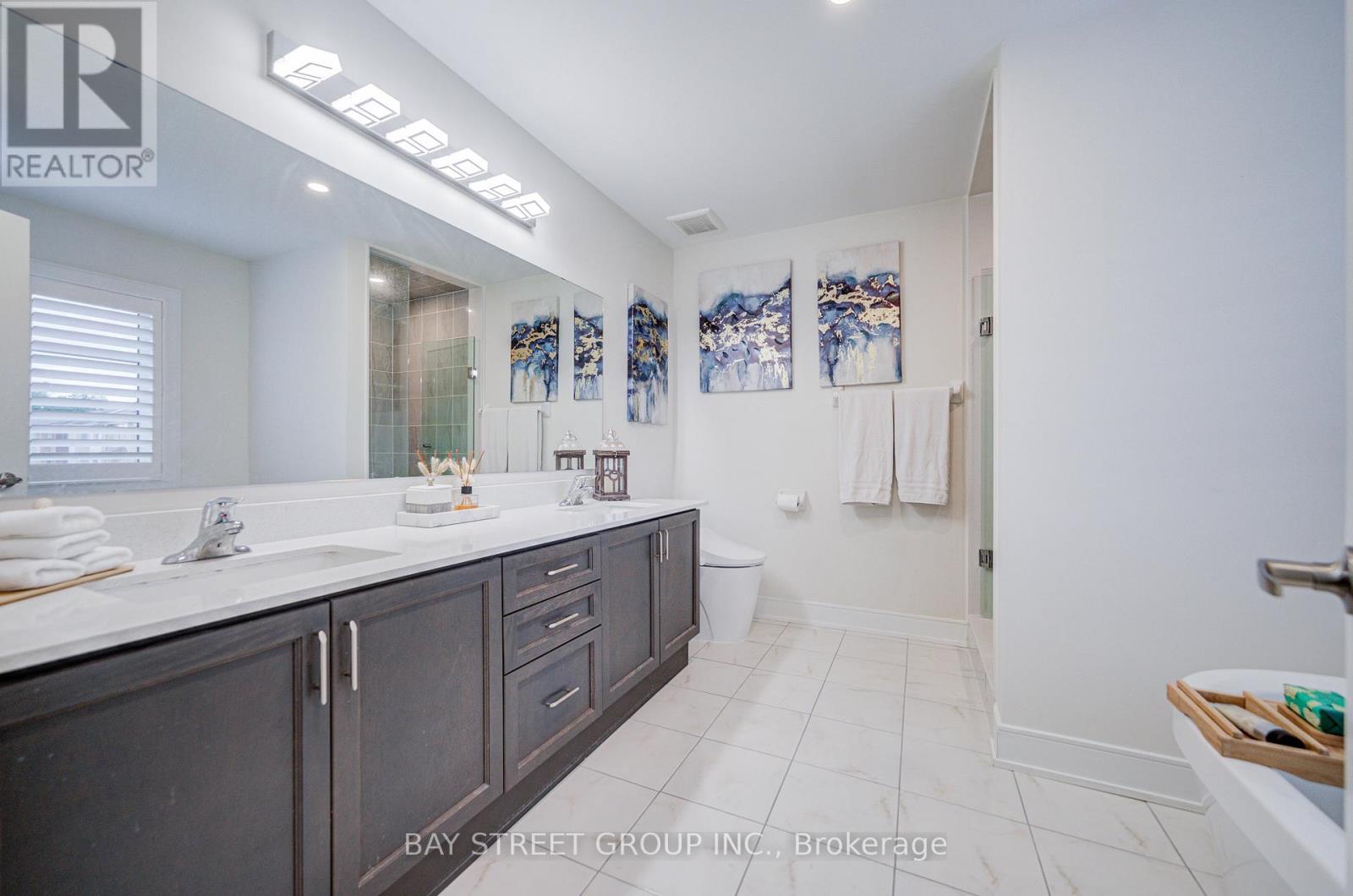 237 BEN SINCLAIR AVENUE - 19