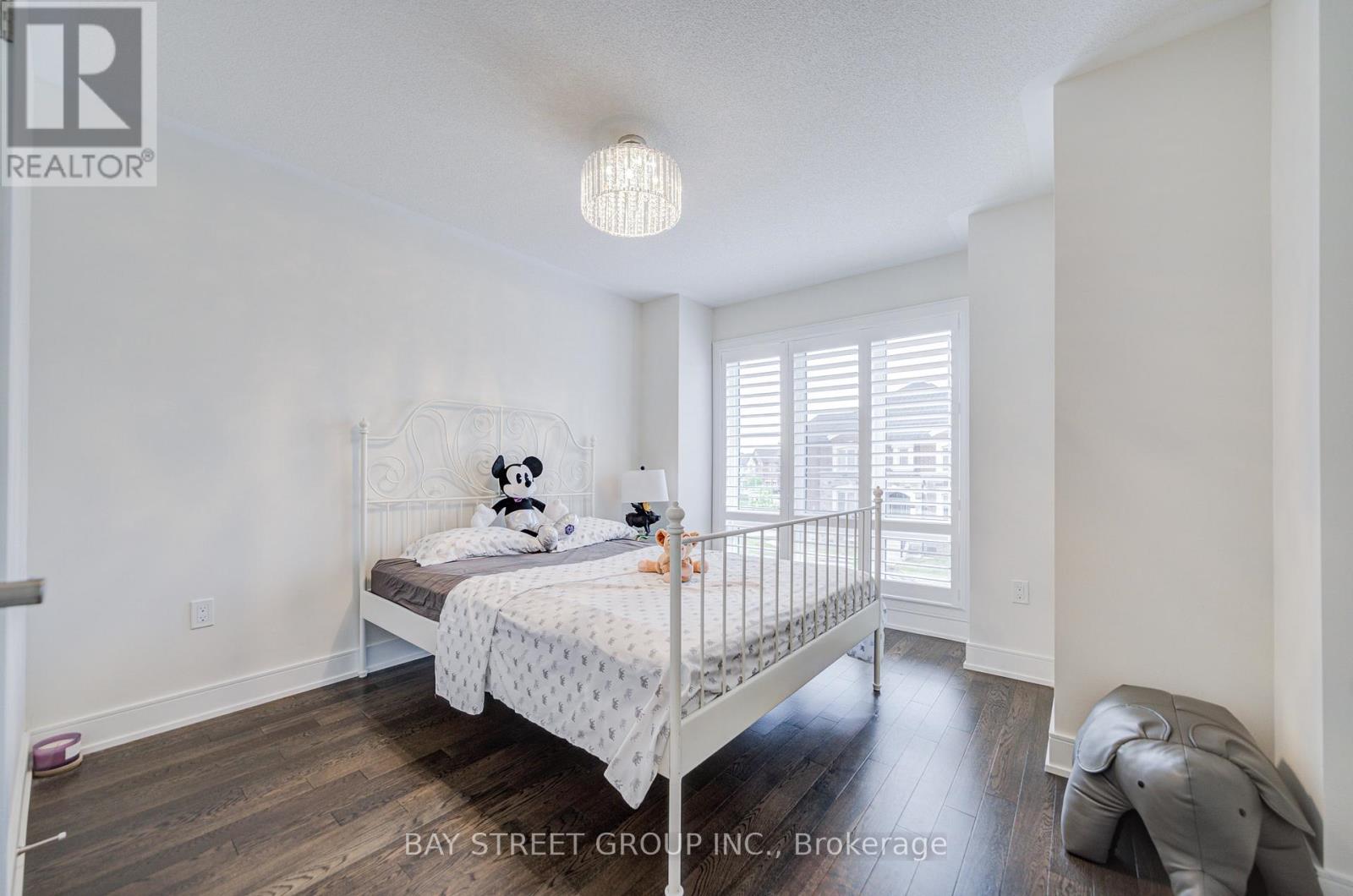 237 BEN SINCLAIR AVENUE - 22