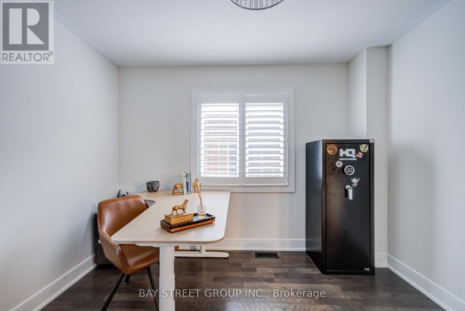 237 BEN SINCLAIR AVENUE - 23