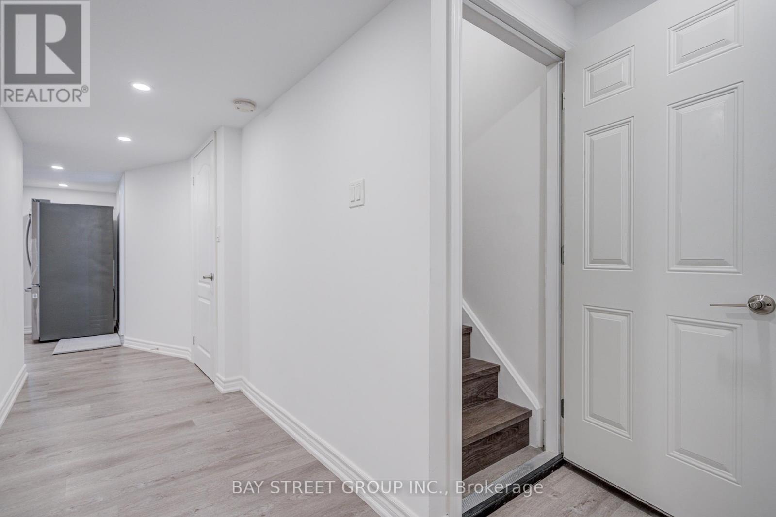 237 BEN SINCLAIR AVENUE - 33