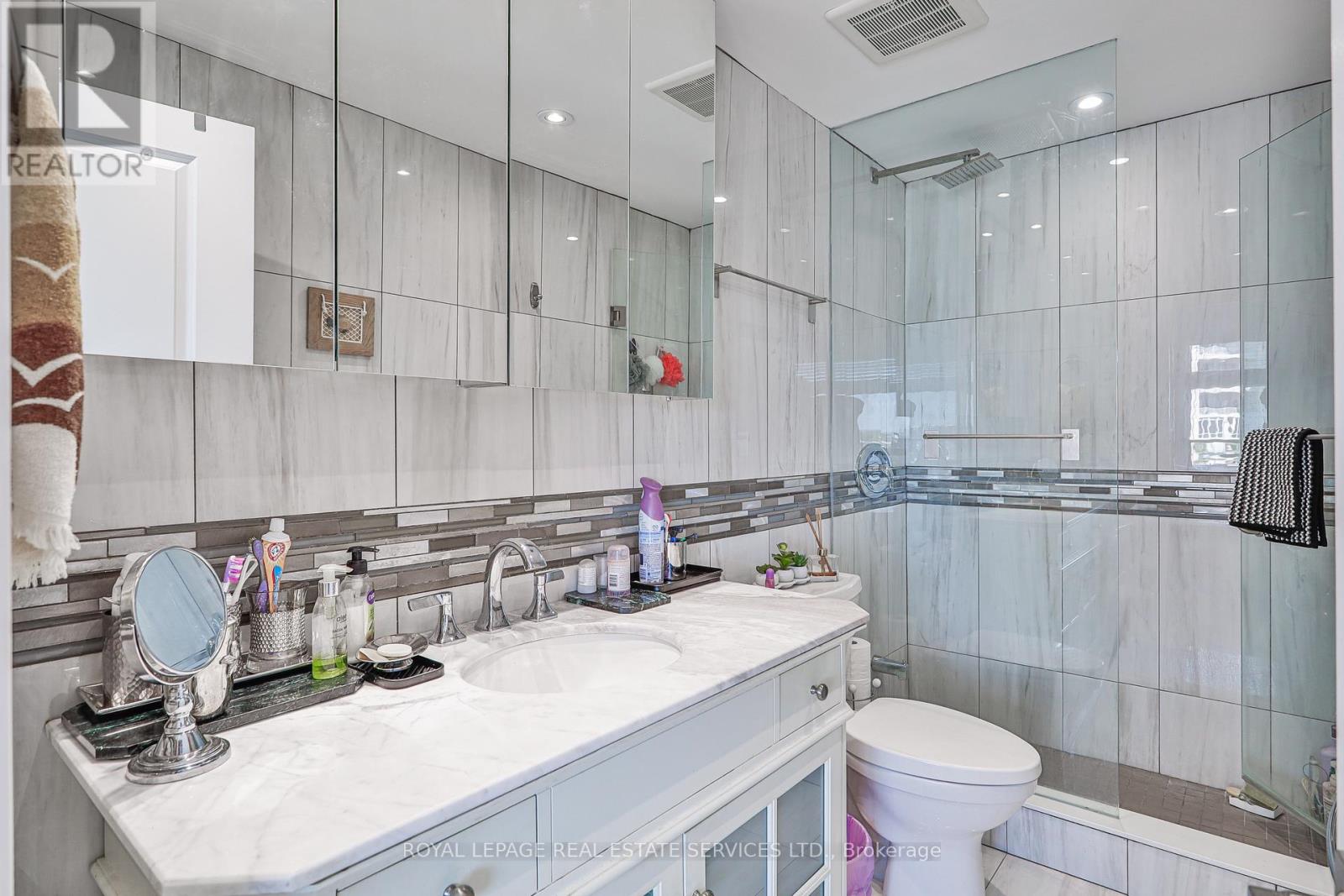 #1304 2267 LAKESHORE BOULEVARD W - 8