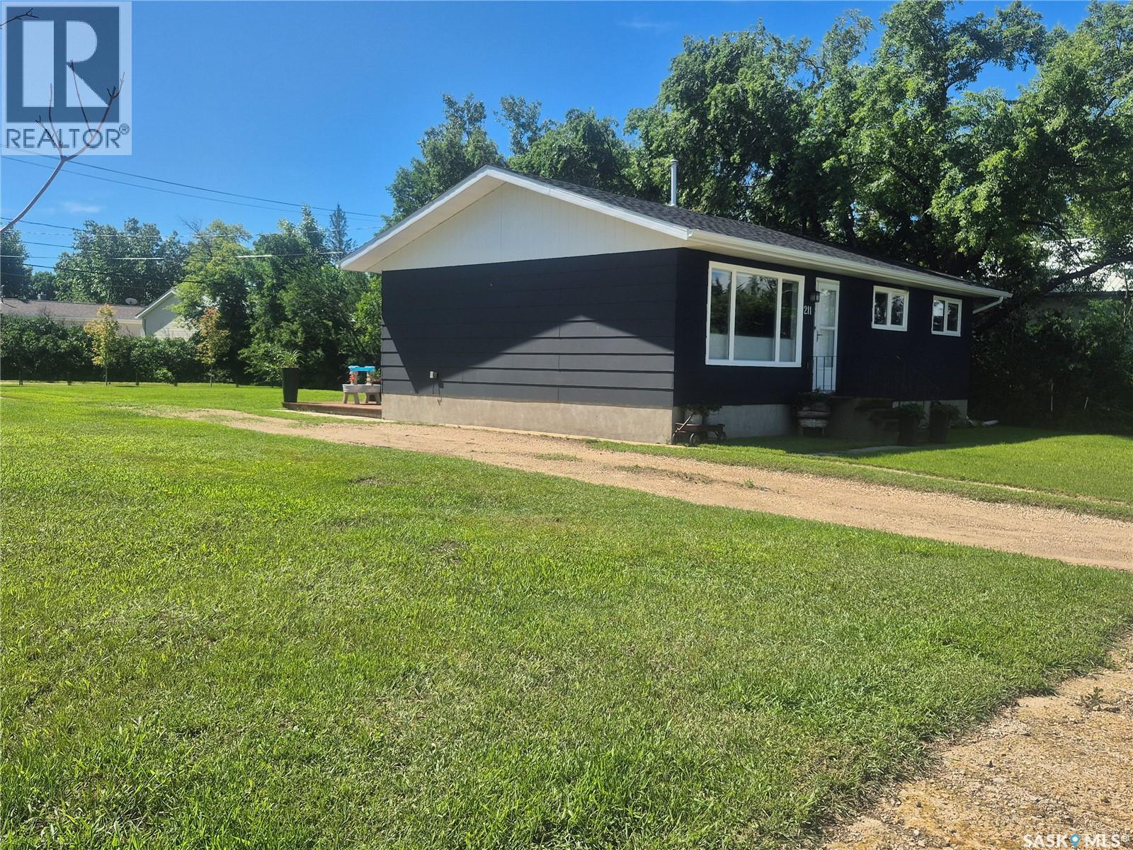205 & 211 Main STREET - photo 2
