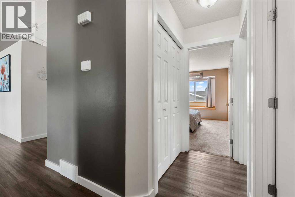 4 Allan Crescent — photo 16