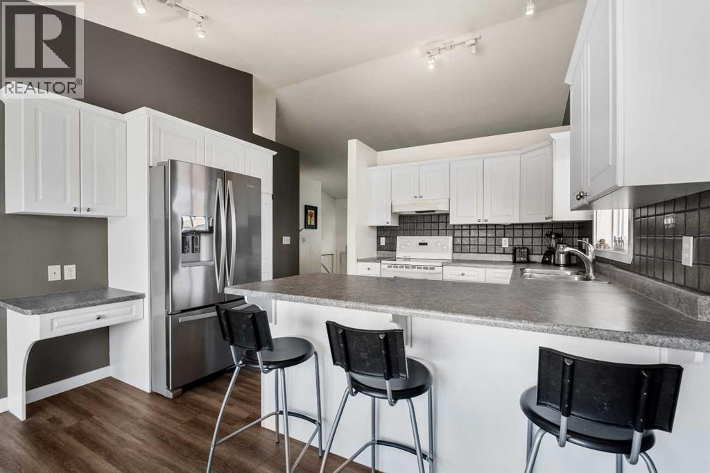 4 Allan Crescent — photo 15