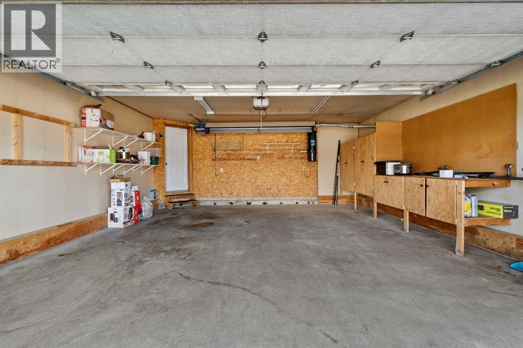 4 Allan Crescent — photo 30