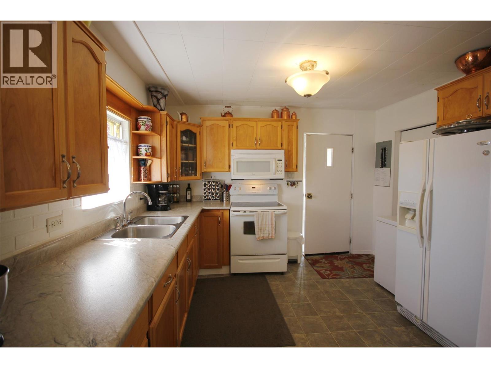 402 CONKLIN Avenue - 1