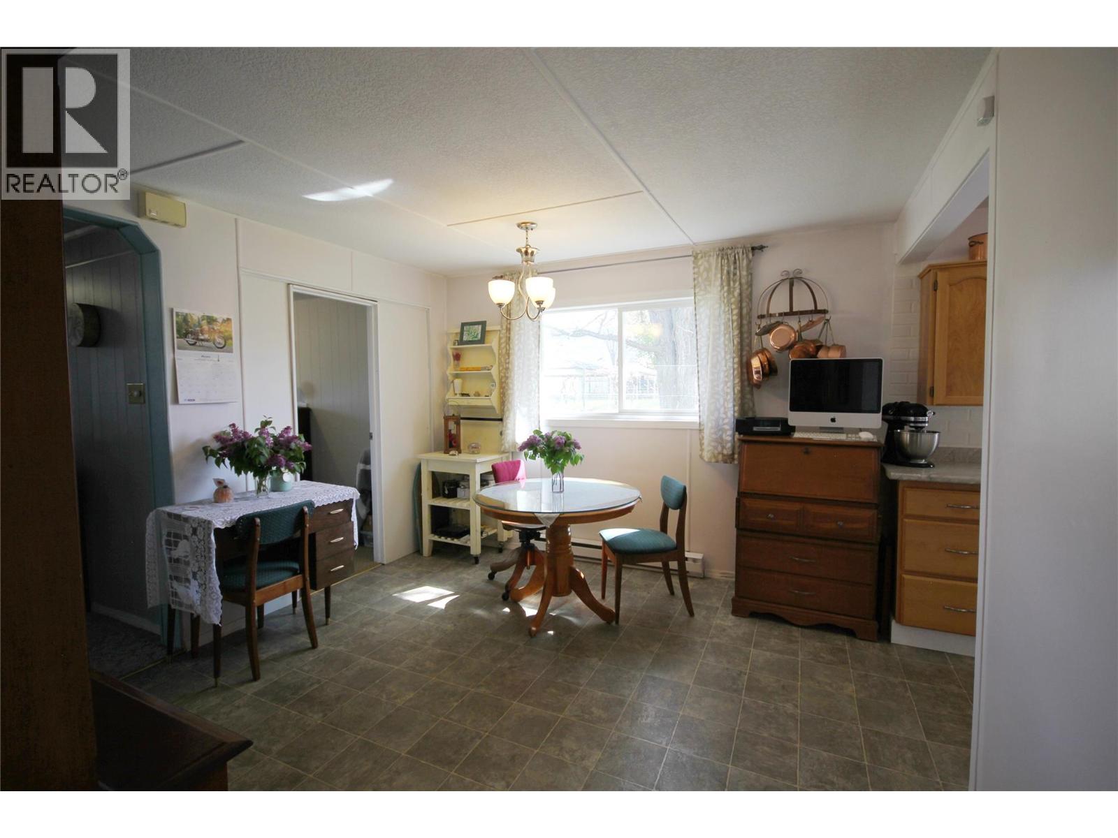 402 CONKLIN Avenue - 14