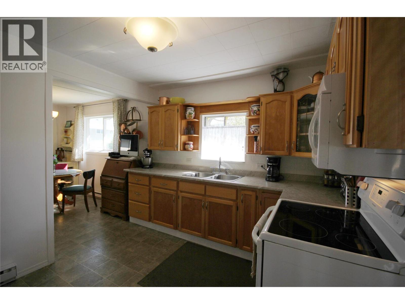 402 CONKLIN Avenue - 16