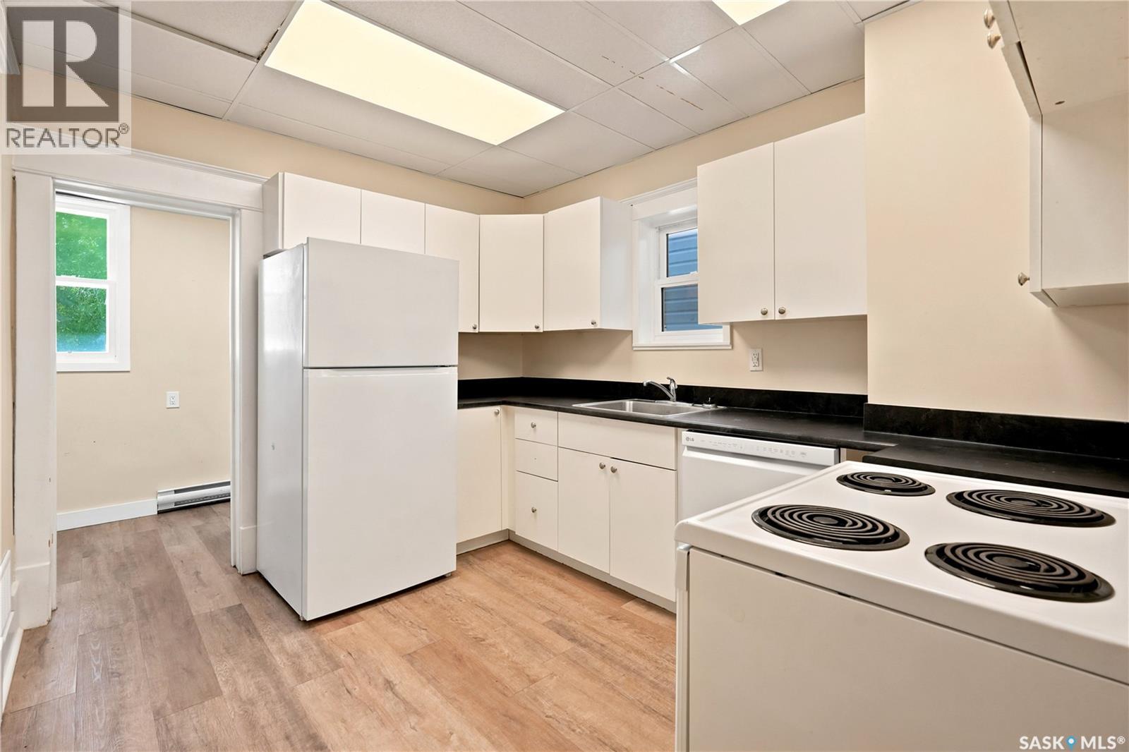 2344 Toronto STREET - 9