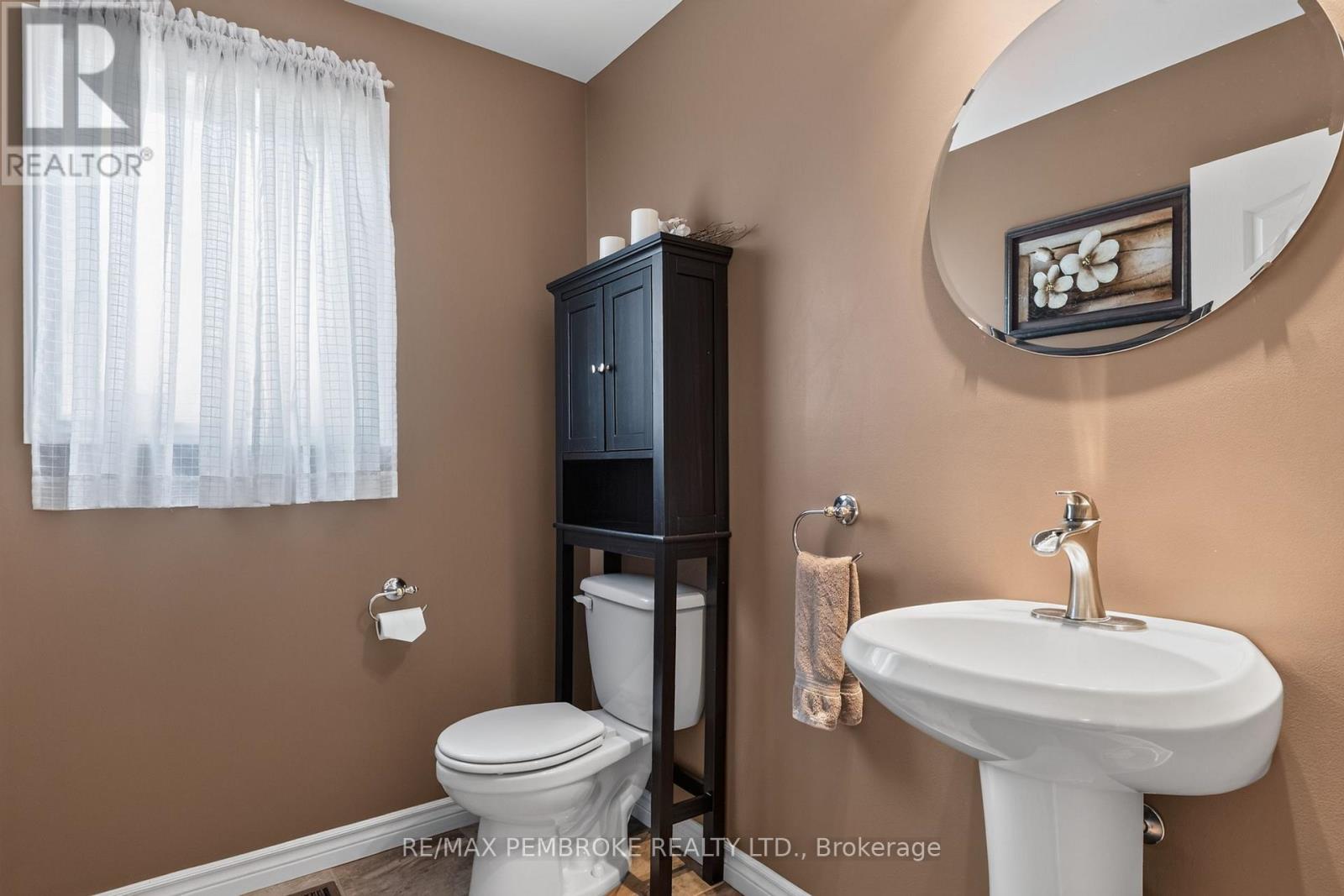 9 HERON DRIVE - 17