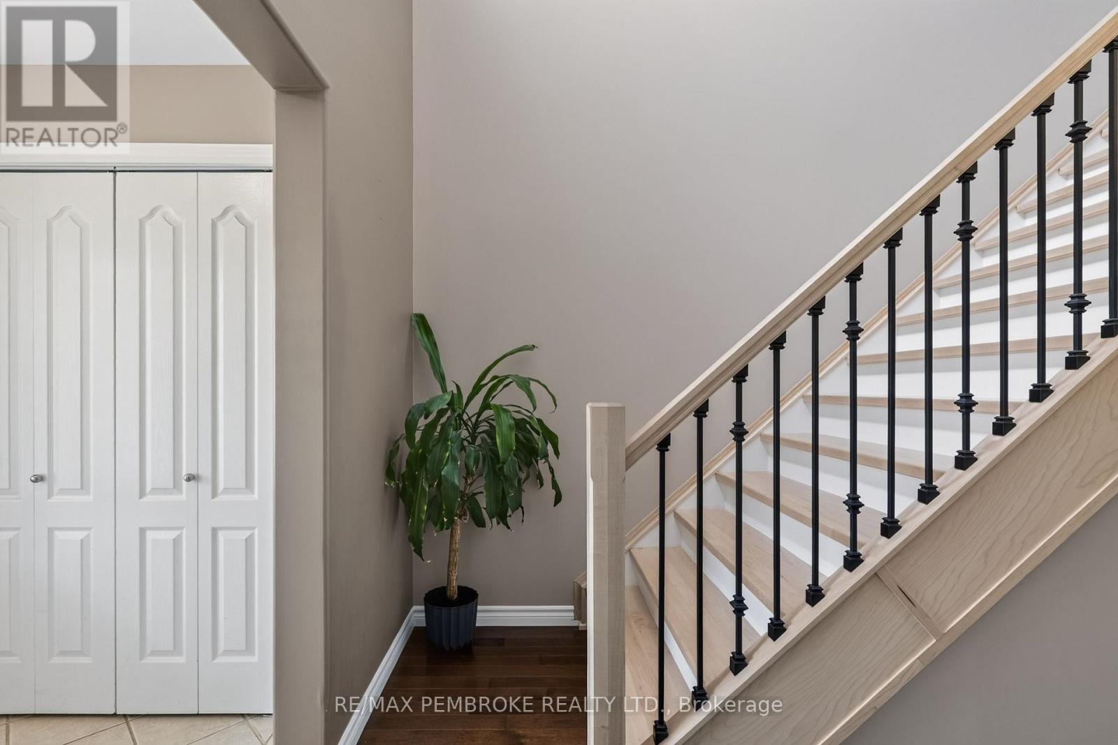 9 HERON DRIVE - 20
