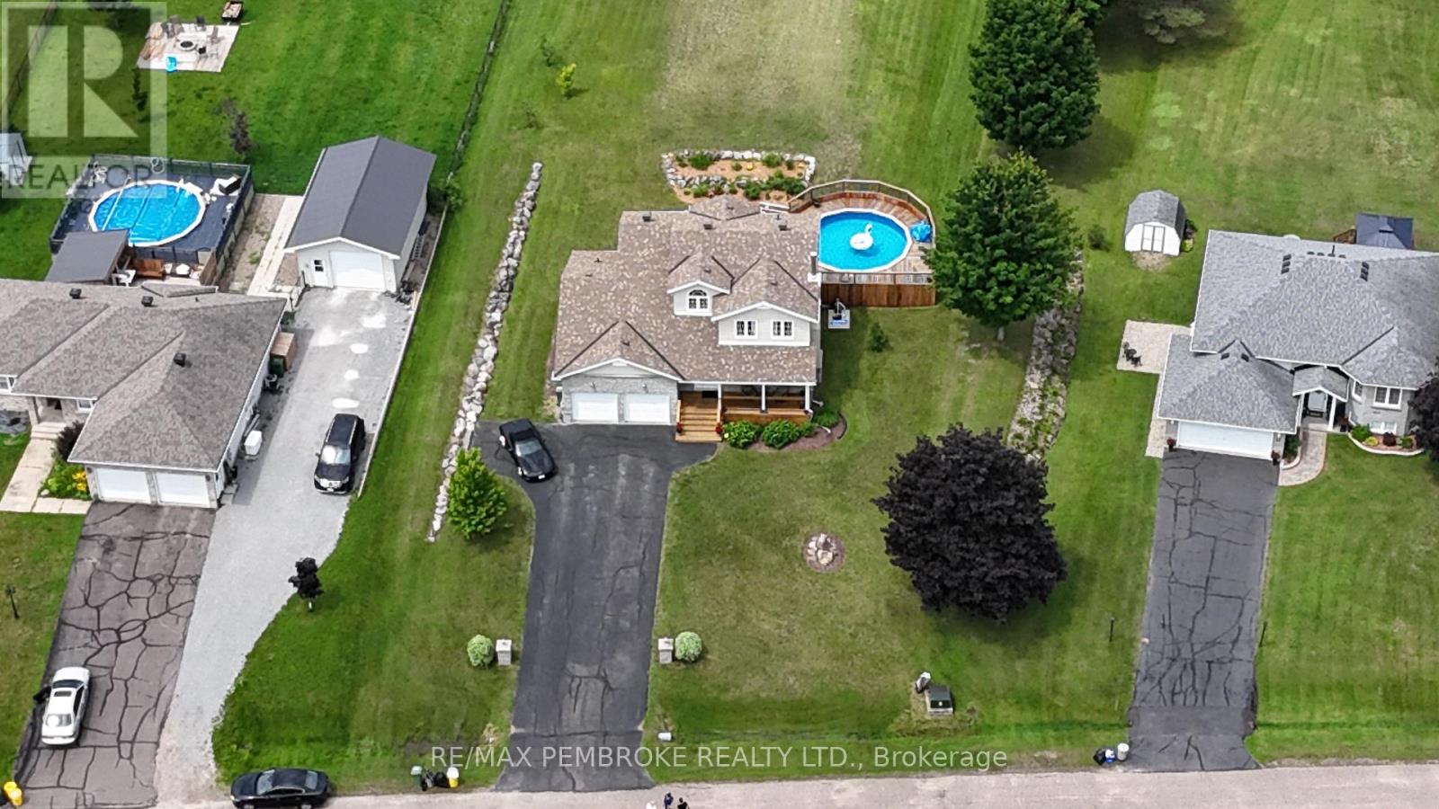 9 HERON DRIVE - 3