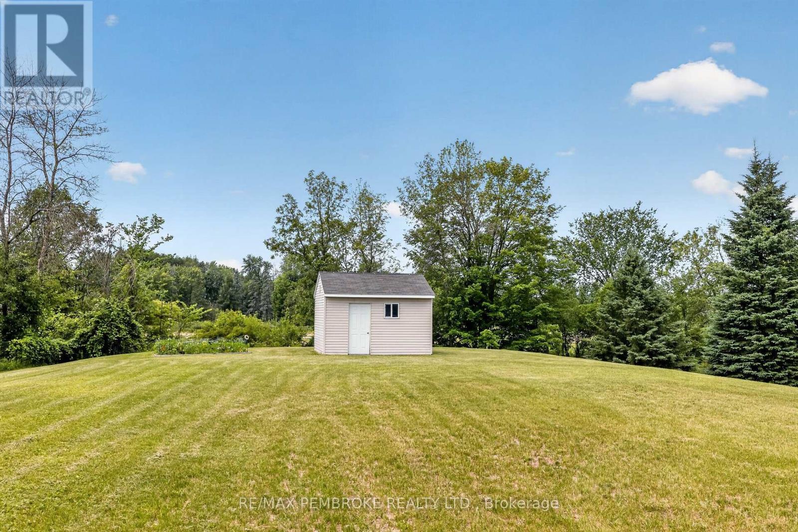 9 HERON DRIVE - 39