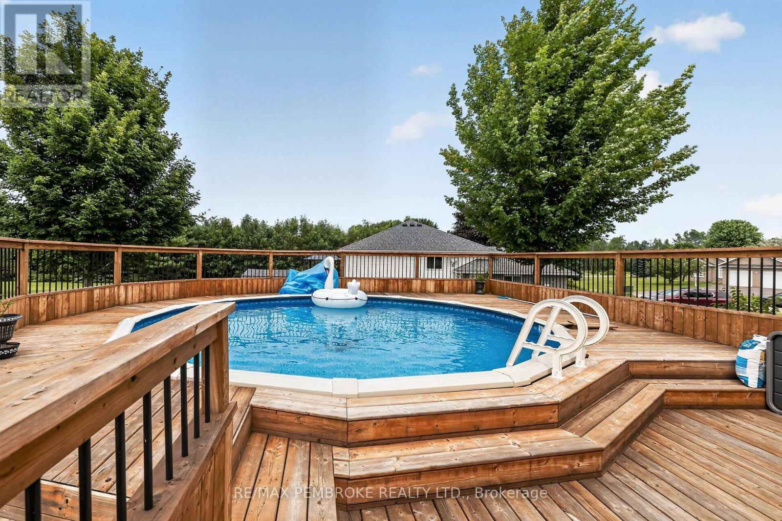 9 HERON DRIVE - 41
