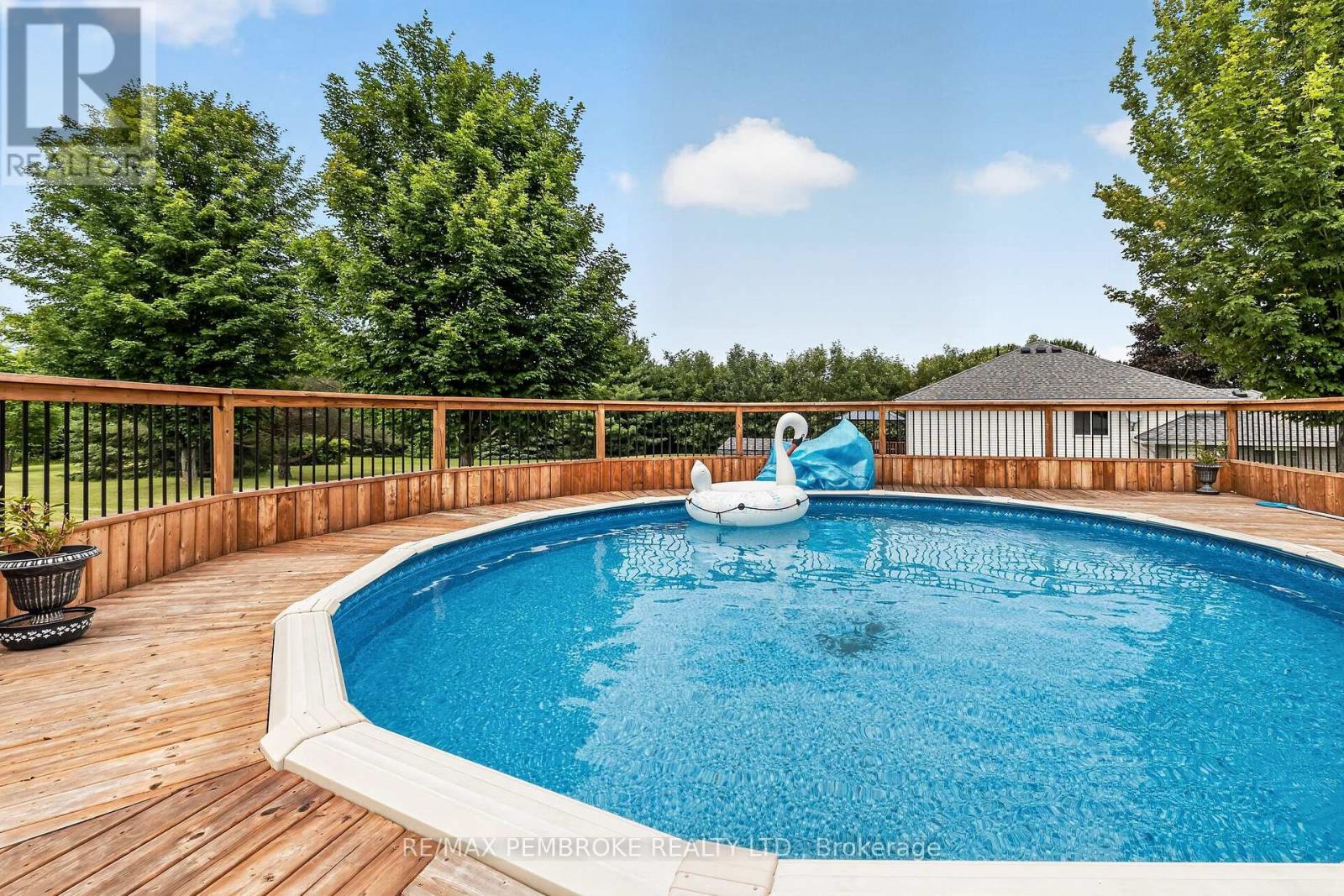 9 HERON DRIVE - 42