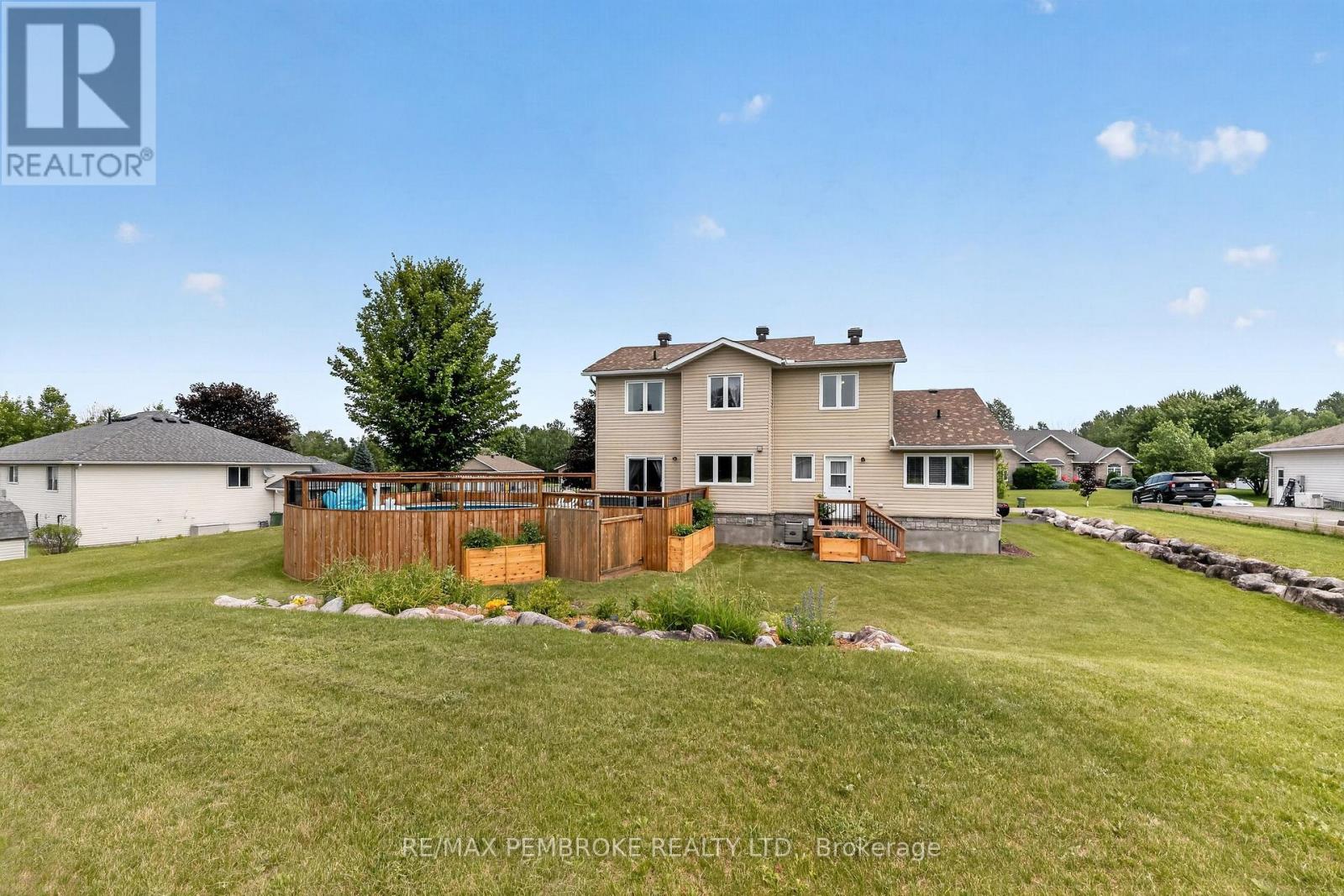 9 HERON DRIVE - 44