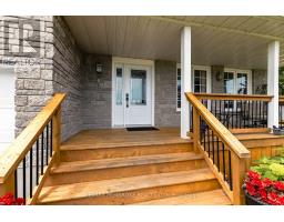 9 Heron Drive, Laurentian Valley, ON K8A8N8 Photo 6