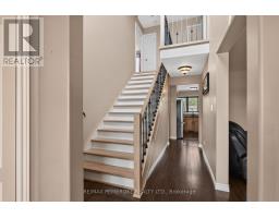 9 Heron Drive, Laurentian Valley, ON K8A8N8 Photo 8