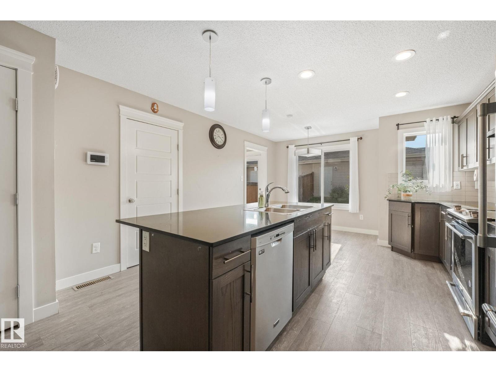 1251 163 ST SW - 14