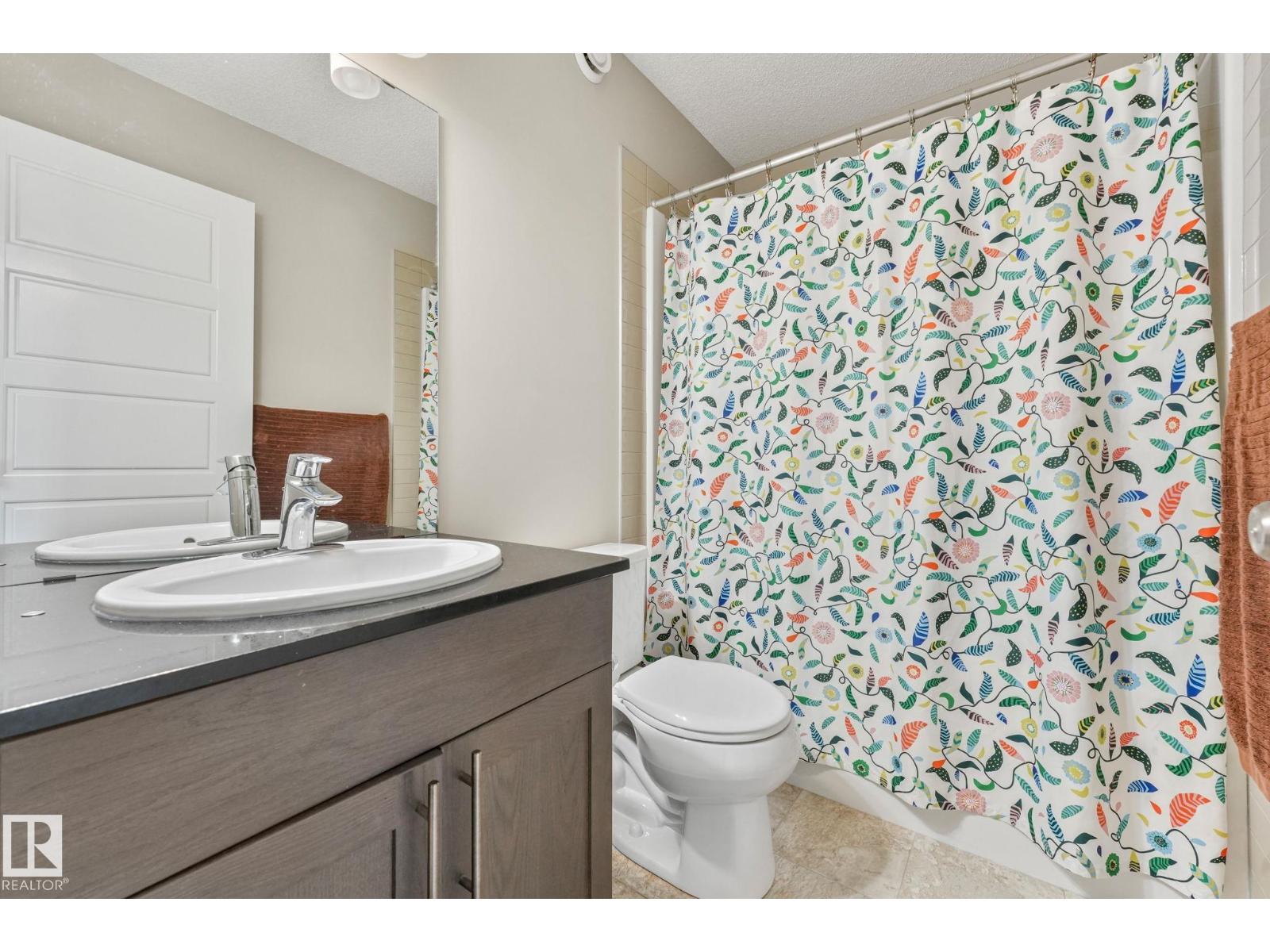 1251 163 ST SW - 45