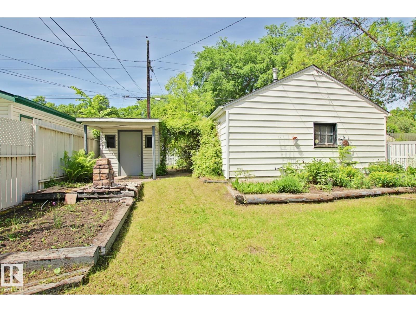 11242 56 ST NW - 35