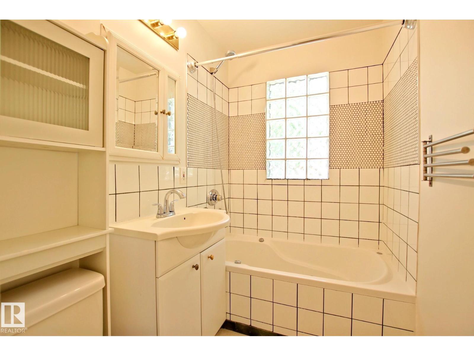 11242 56 ST NW - 15