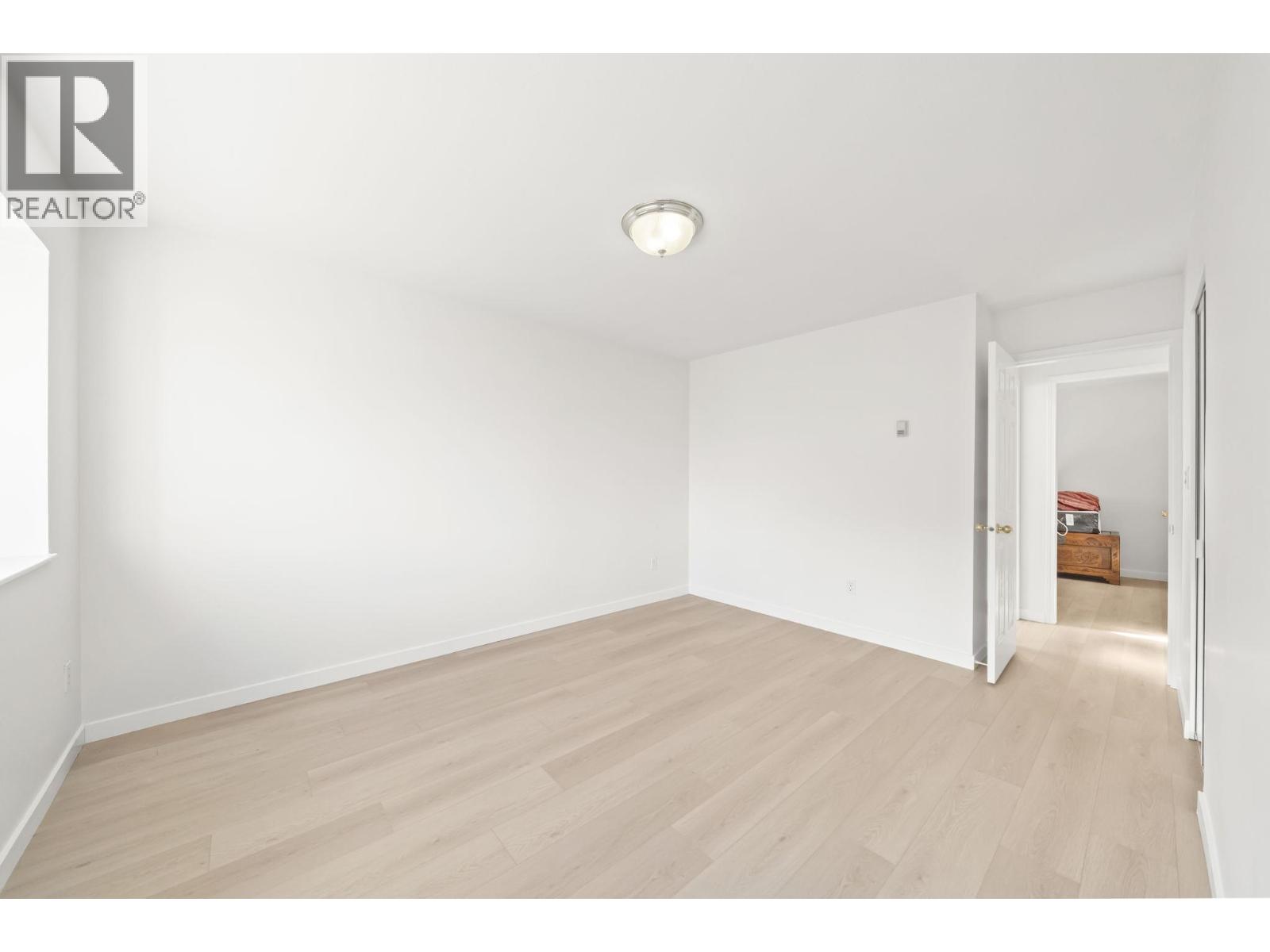 6 Bed, 4 Bath House for Sale in Vancouver – 1968 E 39TH AVENUE, Vancouver – MLS# R3141041 - Image 10