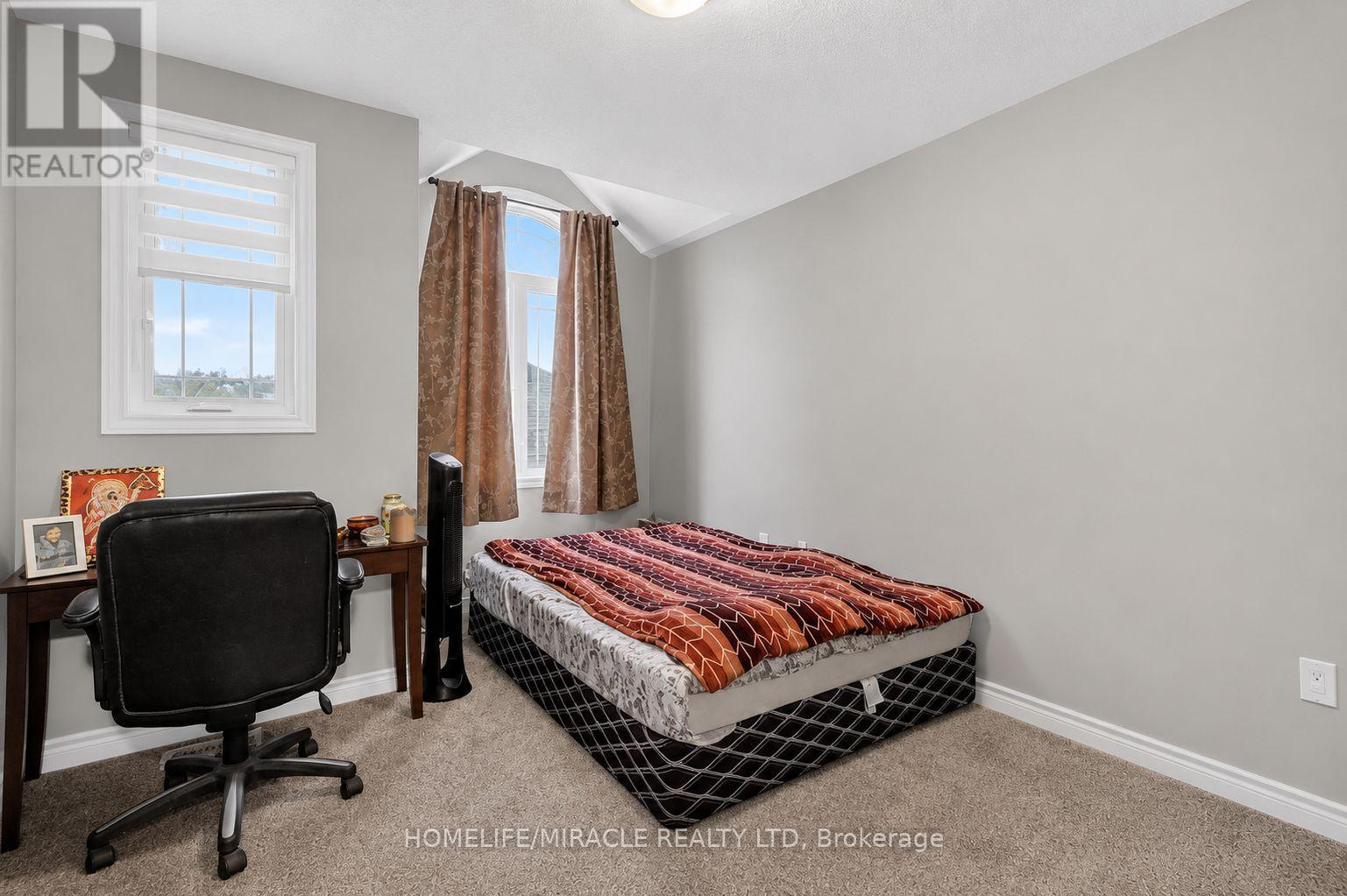 39 EVERTON DRIVE - 27