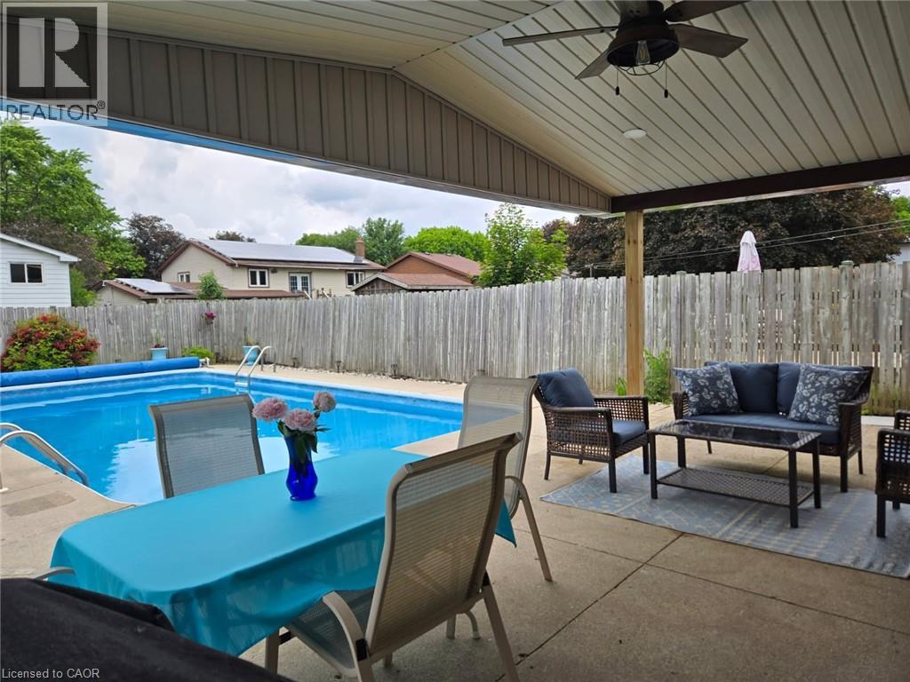 218 ARRIS Crescent - 2