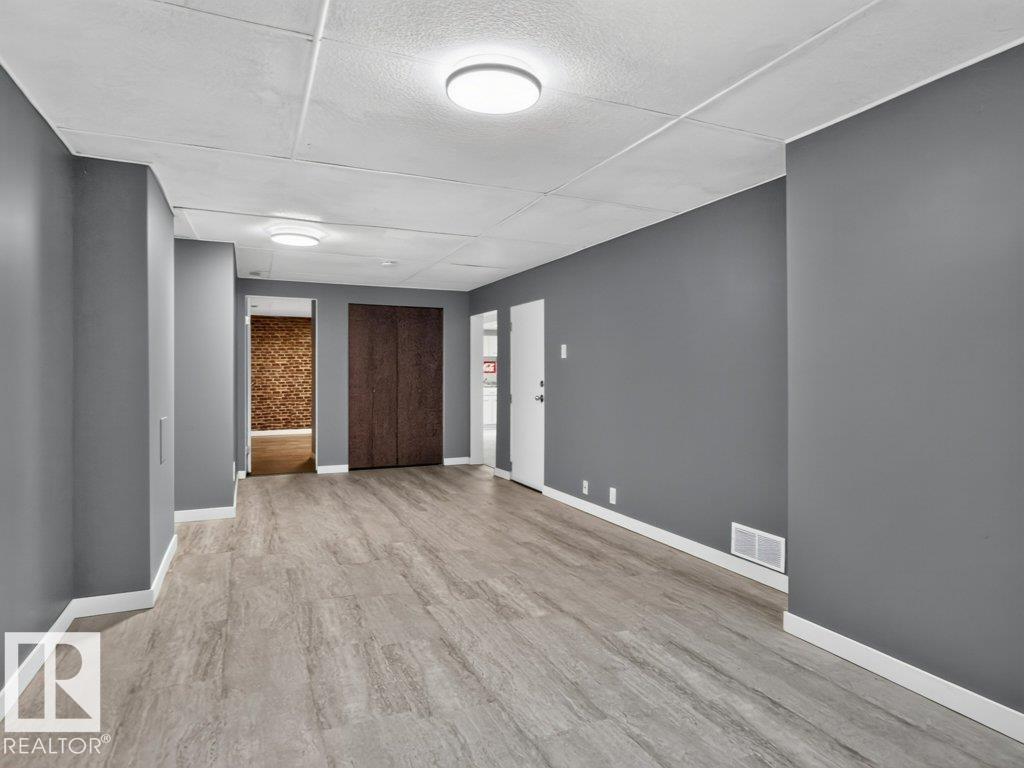 924 Conifer St — photo 20