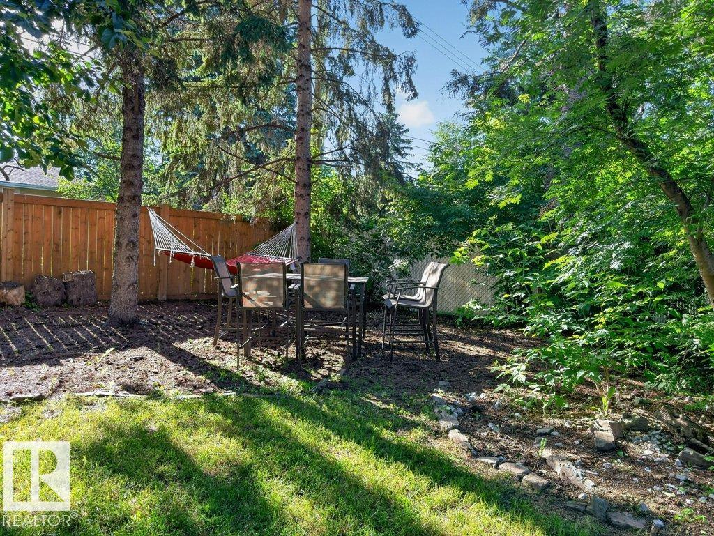 924 Conifer St — photo 31