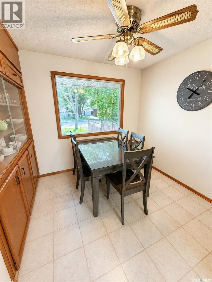 4266 Price AVENUE - 4