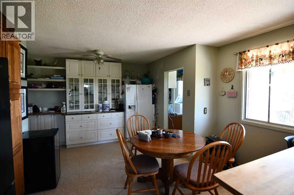Listing photo – 45563 Range Road 161, Rural Flagstaff County