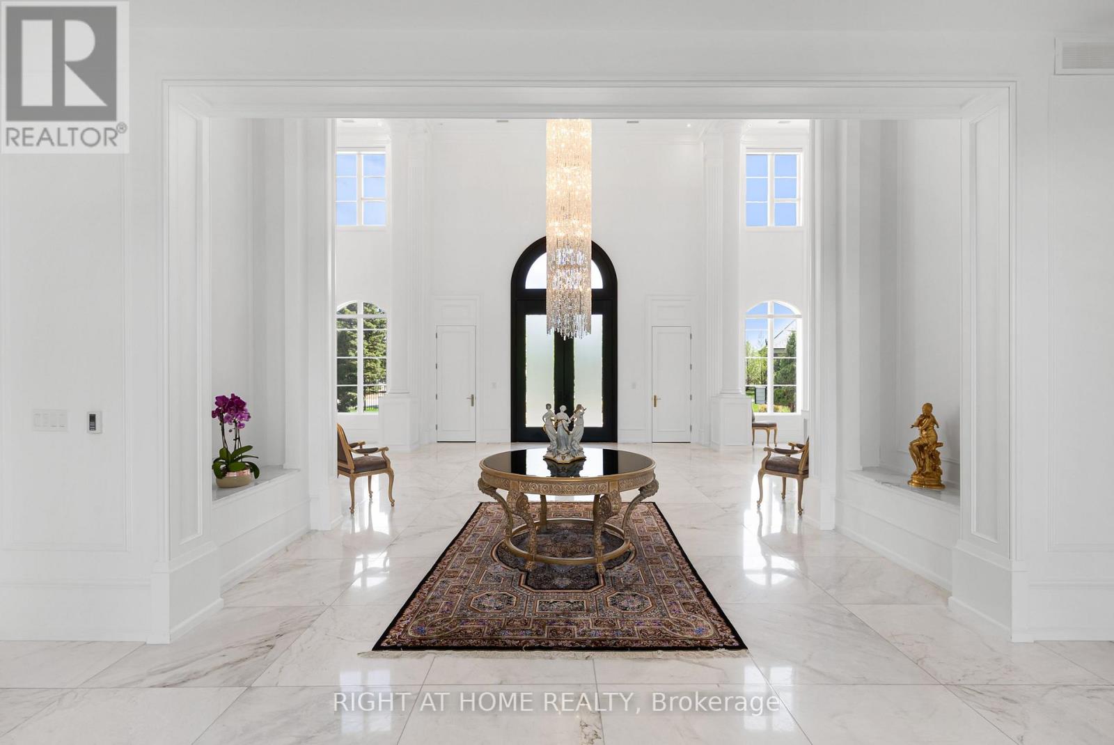 16 SIRONA'S LANE - 10