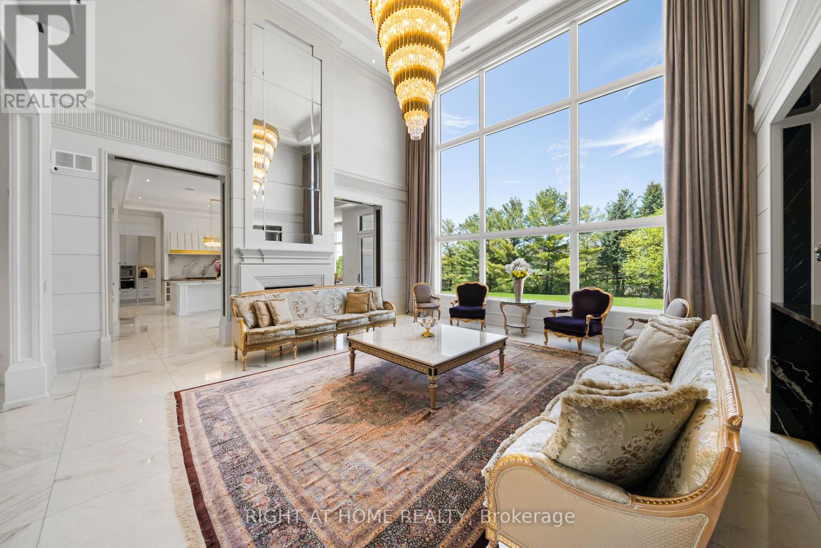 16 SIRONA'S LANE - 12