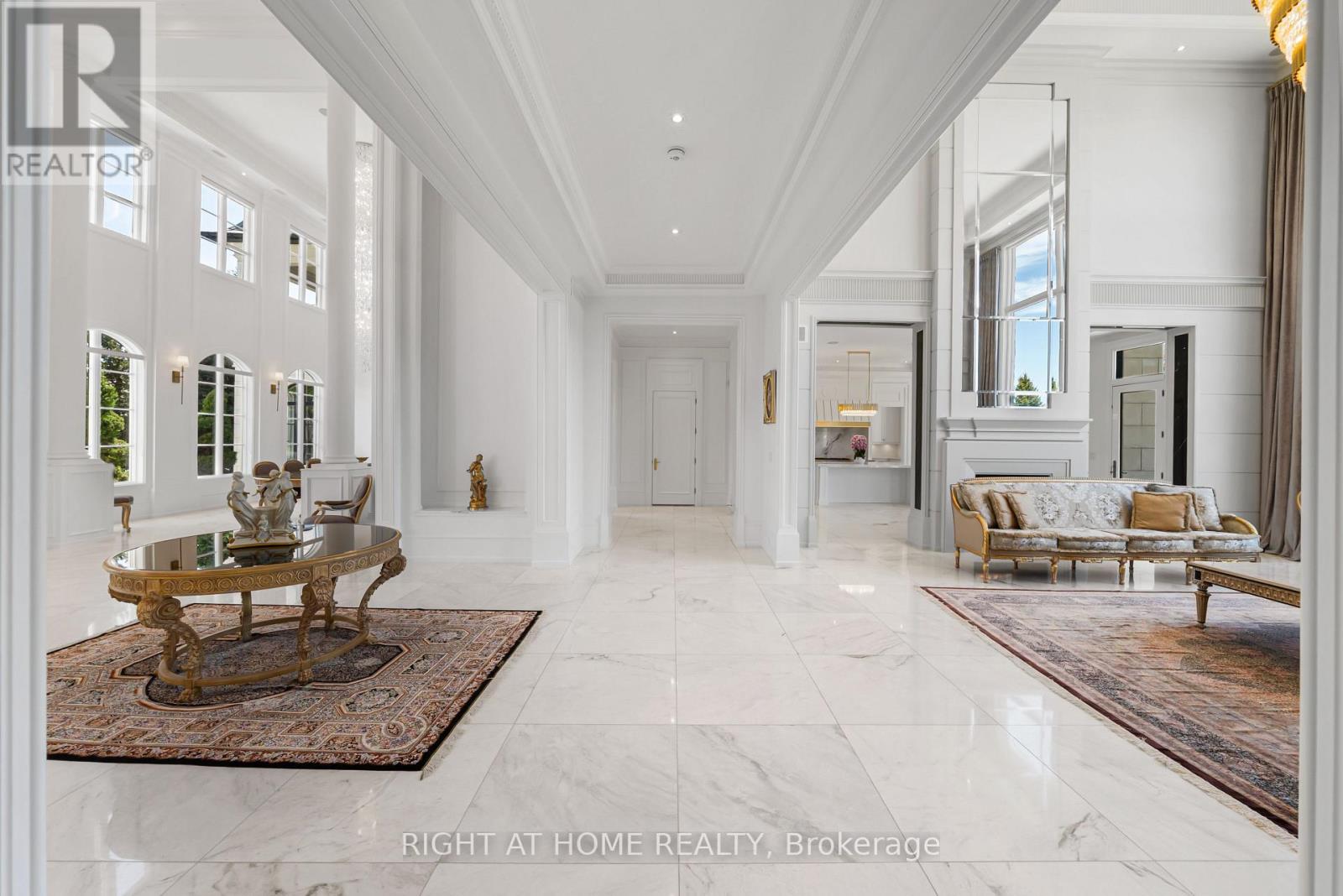 16 SIRONA'S LANE - 19