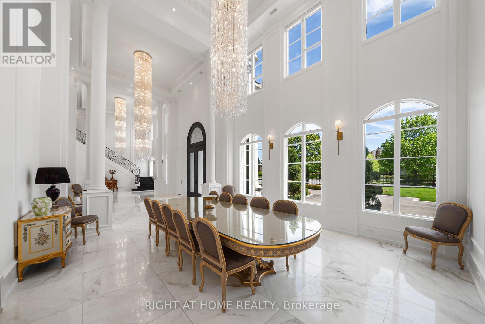 16 SIRONA'S LANE - 9