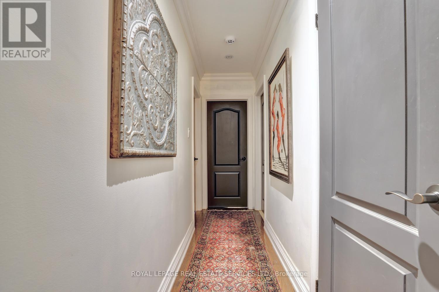 1028 CEDAR AVENUE - 27