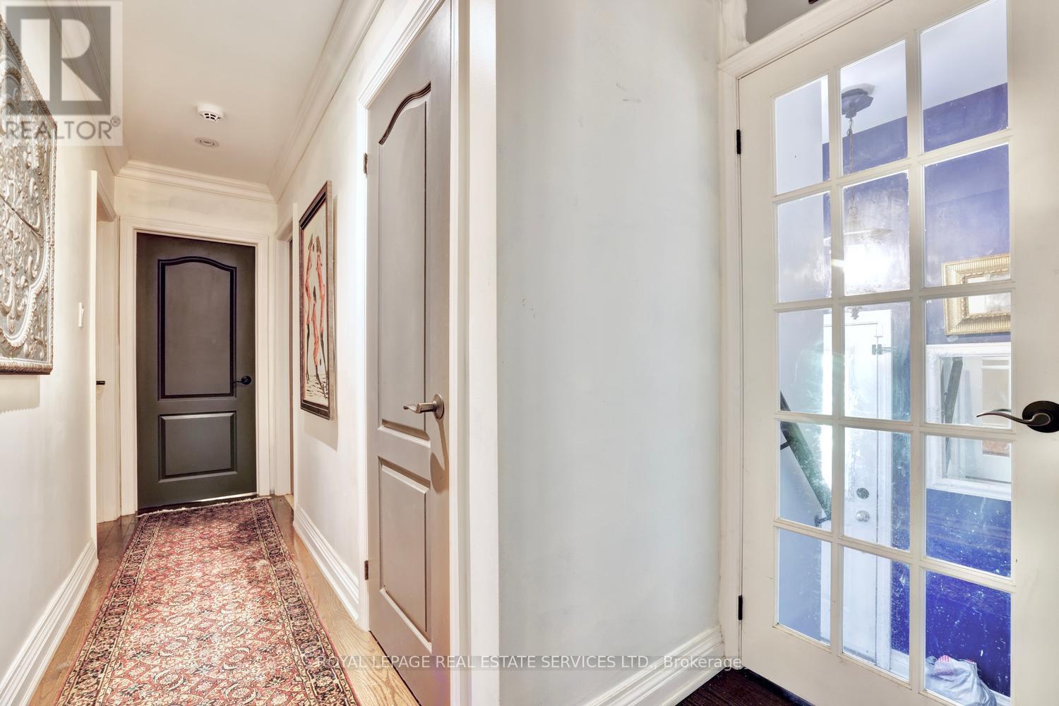 1028 CEDAR AVENUE - 29