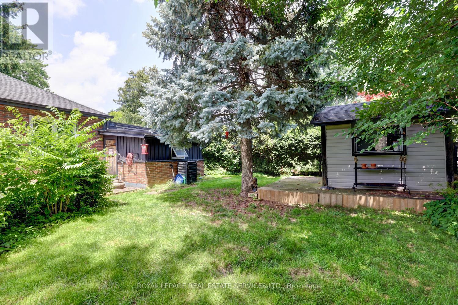 1028 CEDAR AVENUE - 41