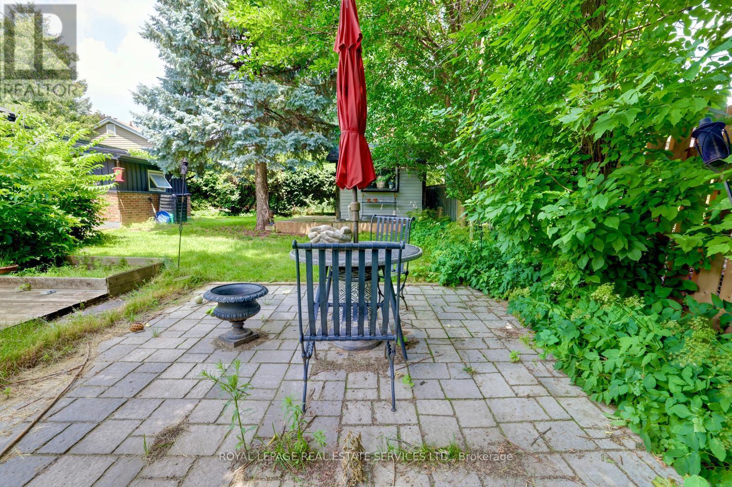 1028 CEDAR AVENUE - 39