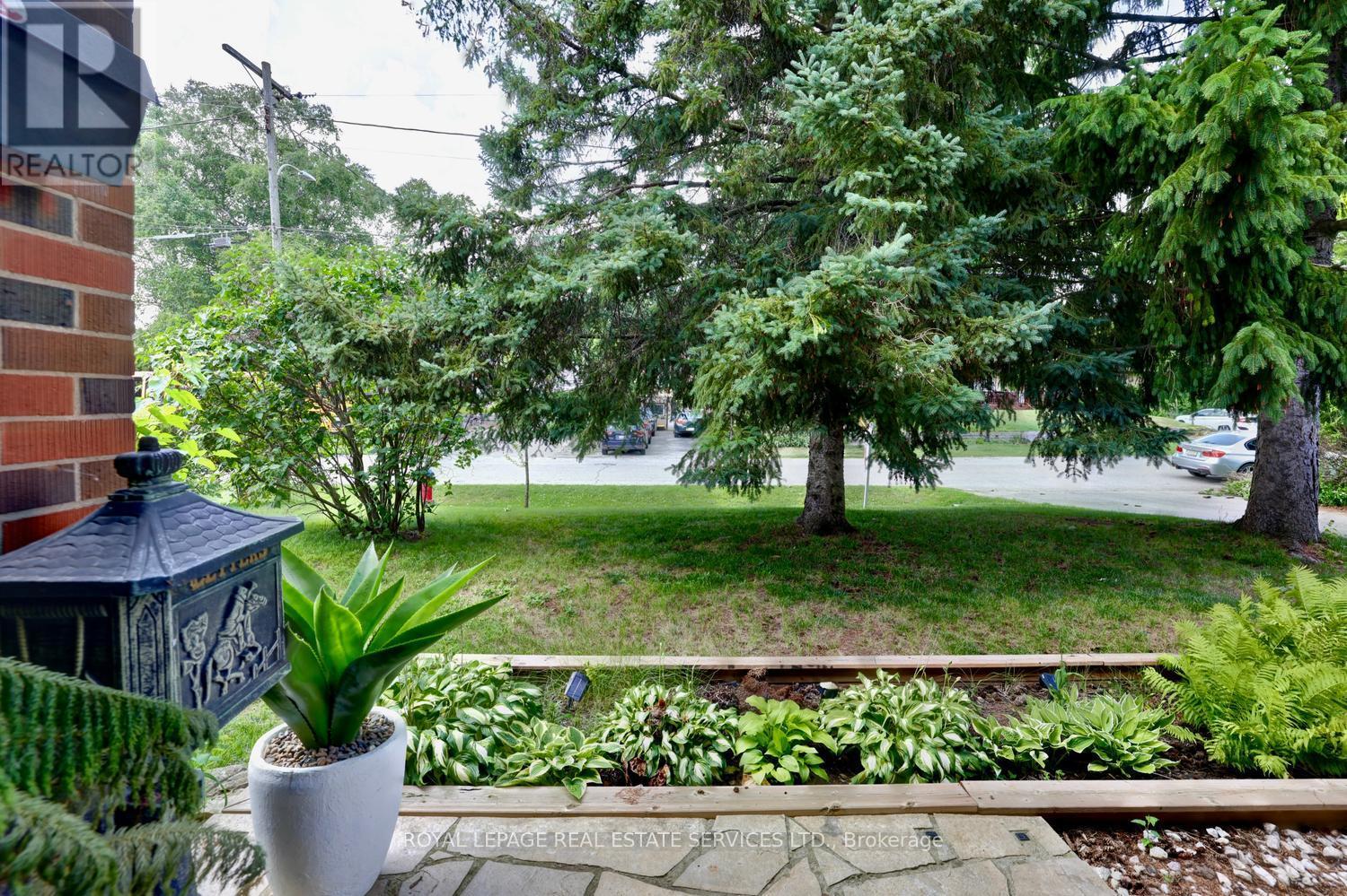 1028 CEDAR AVENUE - 3