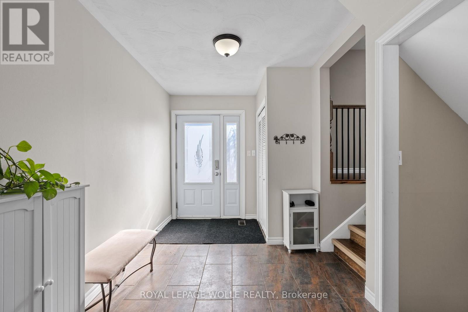 218 ARRIS CRESCENT - 10