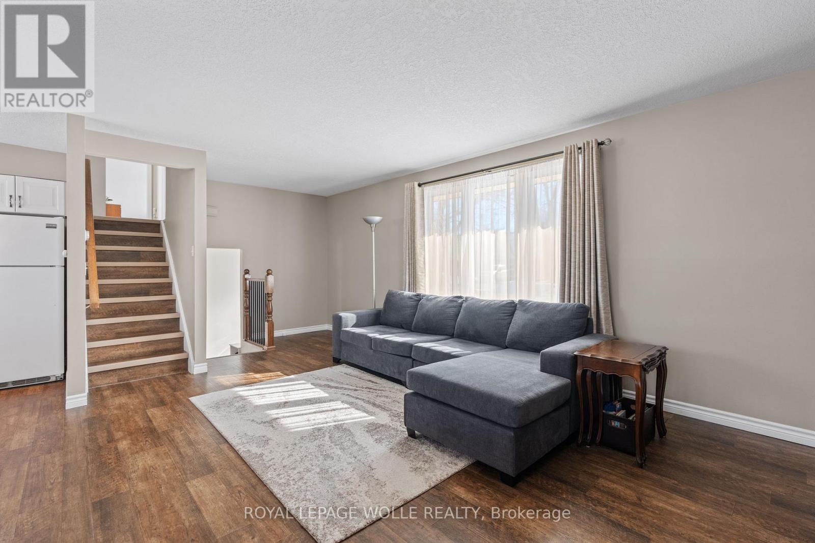 218 ARRIS CRESCENT - 16