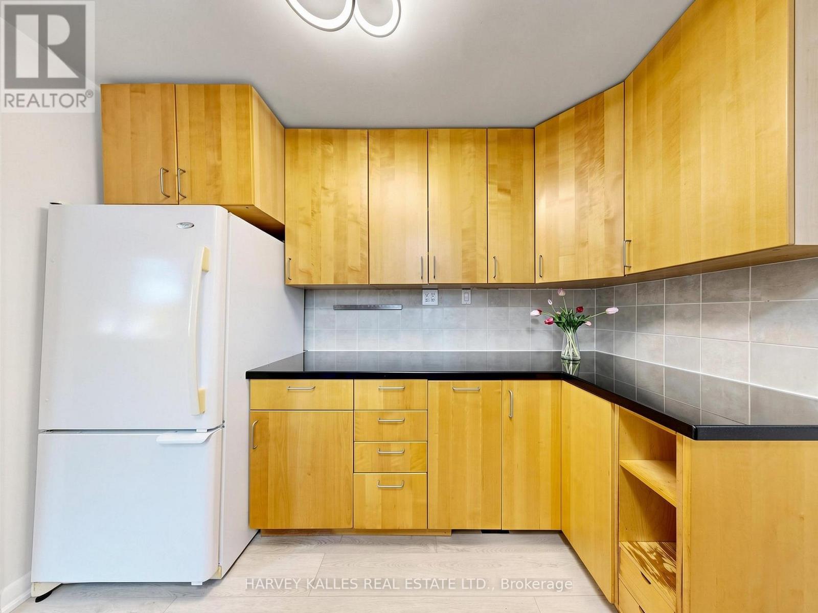 87 COMBE AVENUE - Image 9