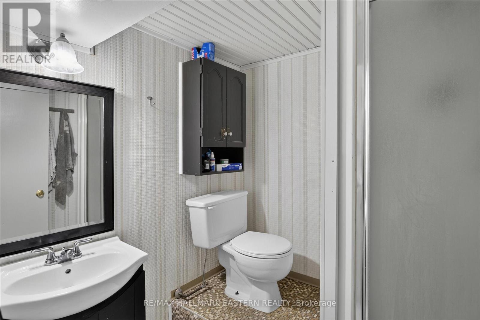 226 MCDONNEL STREET - 32