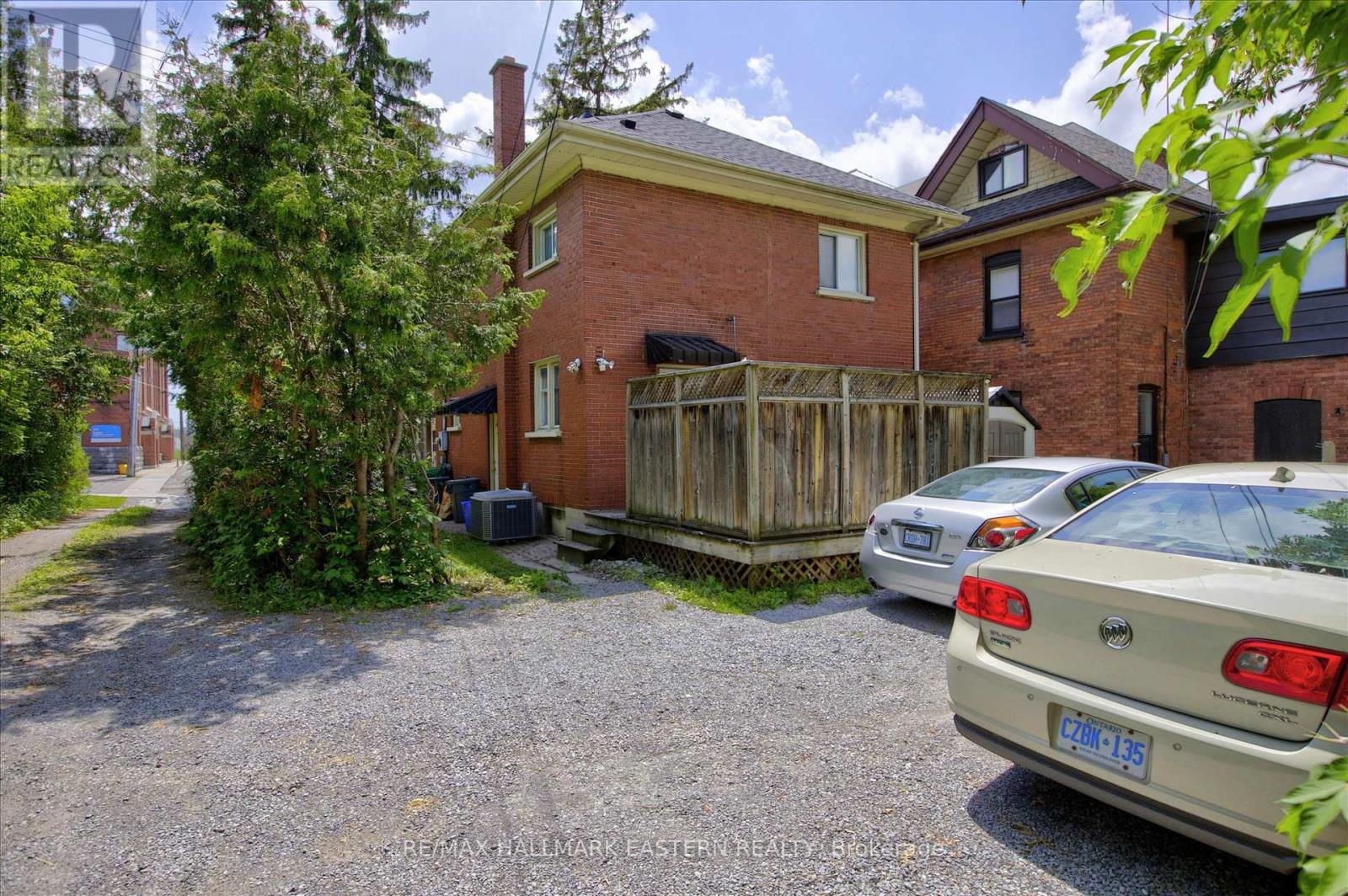 226 MCDONNEL STREET - 33