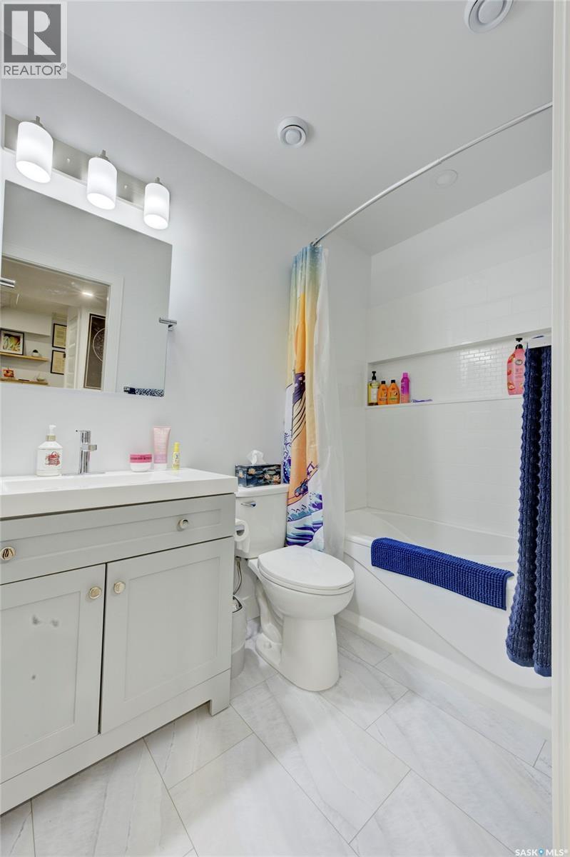 158 Cowan CRESCENT — photo 38